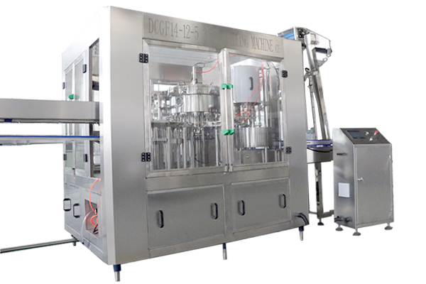 Automatic Carbonated Soft Drink Filling Machine For PET Bottle