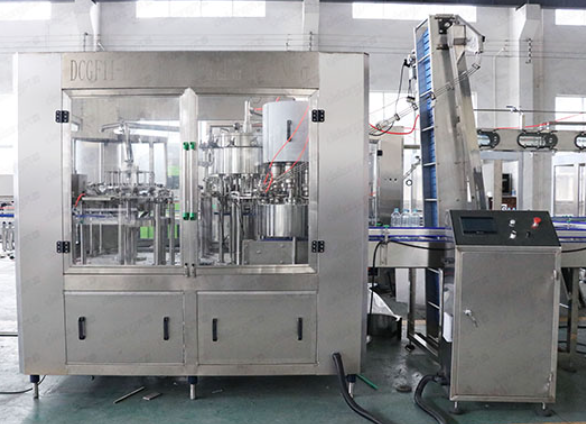 carbonated drink filling machine carbonated drink filling machine