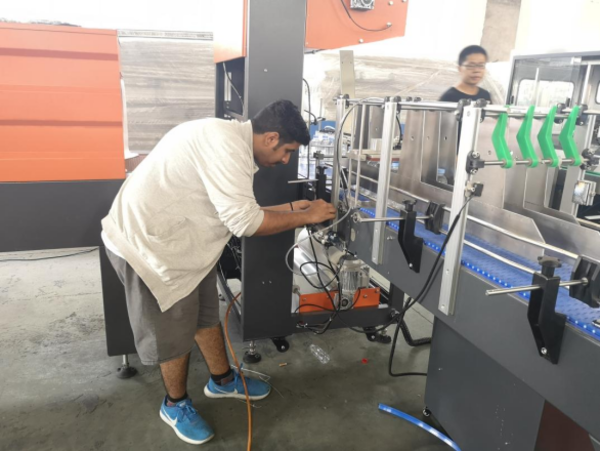 Carbonated Drink Filling Machine2.png Carbonated Drink Filling Machine2.png