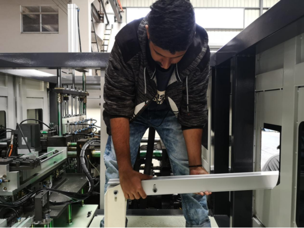 Carbonated Drink Filling Machine4.png Carbonated Drink Filling Machine4.png