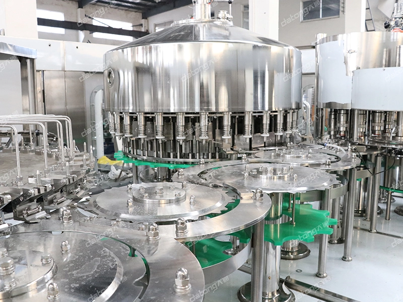 juice filling and capping machine