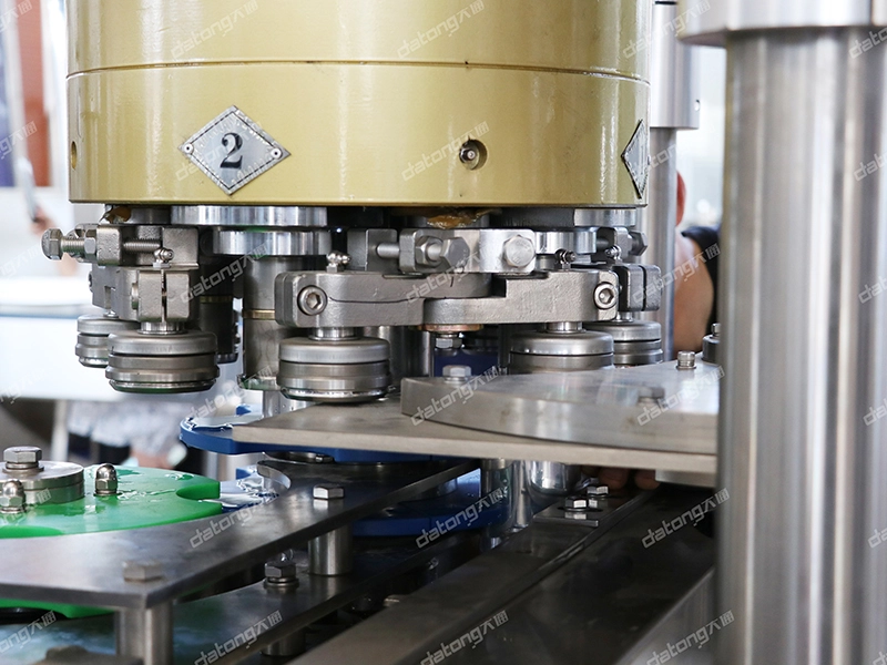 carbonated can filling and sealing machine for aluminum cans